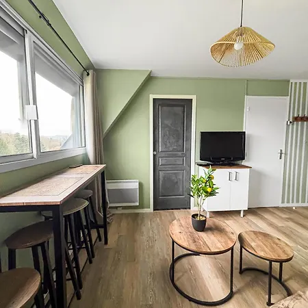 Apartment Sejour Paisible Avec Vue Imprenable Sur Le Golf-self Check-in