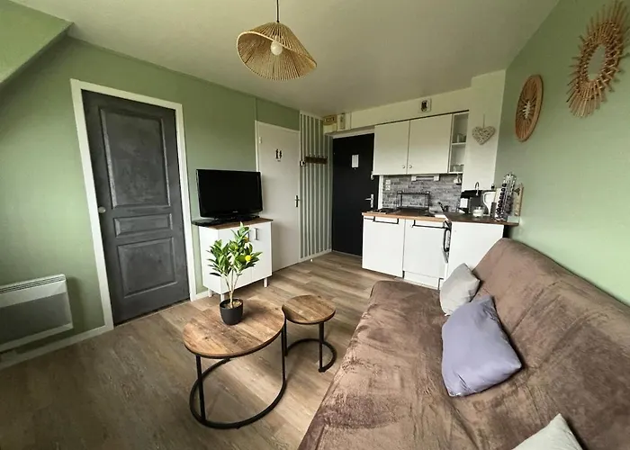 Sejour Paisible Avec Vue Imprenable Sur Le Golf-self Check-in Apartment